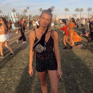 For love and lemons cover up